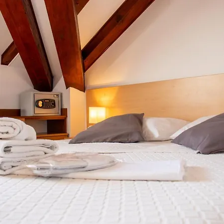 Odak * Дубровник